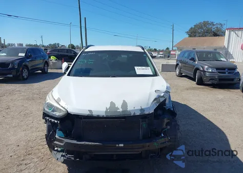 2018 Hyundai Santa Fe Sport 2.4L z USA, uszkodzony, nr VIN 5XYZU3LB5JG530888